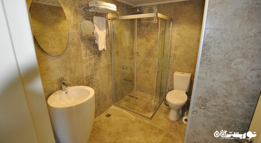 حمام و سرویس بهداشتی اتاق ها